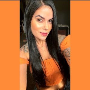 Meet your Posher, Gloria